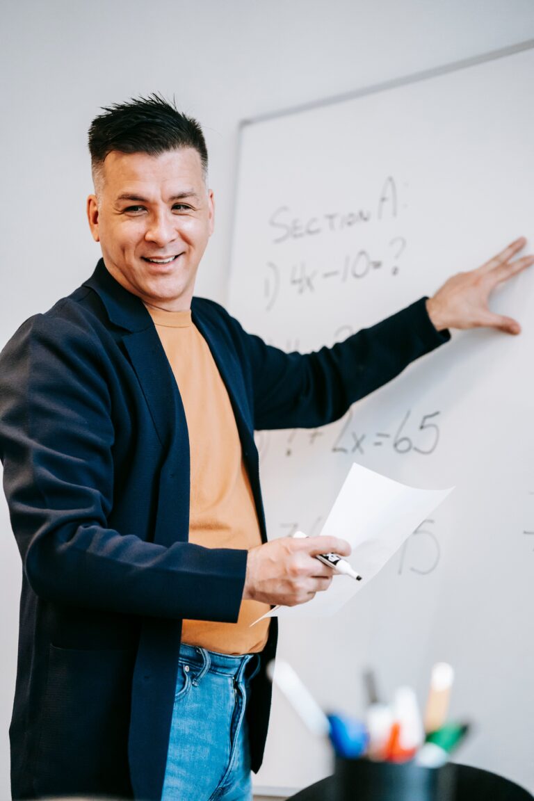 Fachkraft für Mathematik und/oder Biologie (m/w/d) zur Prüfungsvorbereitung junger Menschen